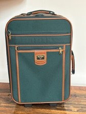 Vintage Antler Cabin Suitcase – Green with Tan Trim – 2 Wheeled Travel Luggage