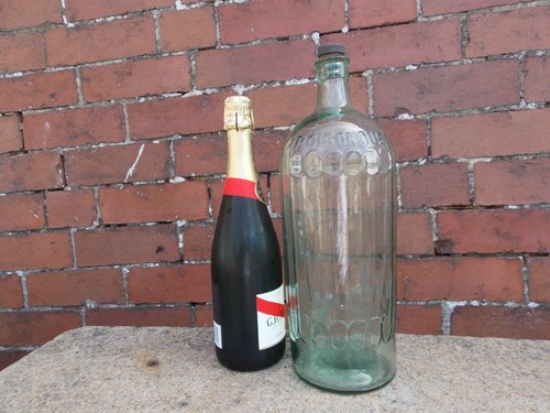 Large antique poison - large,