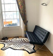 Sleek Barcelona Reception Sofa – 3-Seater, Black Leather