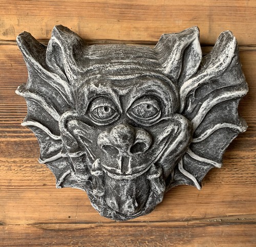 Stone garden large gremlin - stone,