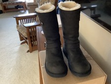 UGG Black Leather Kensington