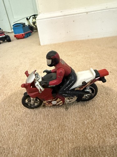 Hot wheels super stunt - hot,