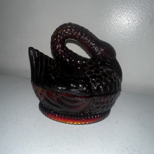 Vintage deep red amberina - vintage,