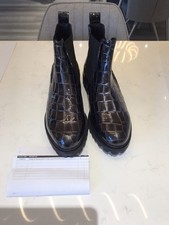 Russell & Bromley Women's Dark