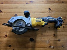 DeWalt DCS571N 18V XR 115mm Brushless Compact Circular Saw - Excellent condition