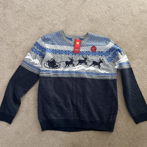 Light christmas jumper - up,