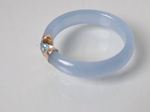 Elegant ring light - light, blue