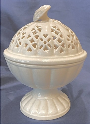 Royal creamware pot pourri - creamware,