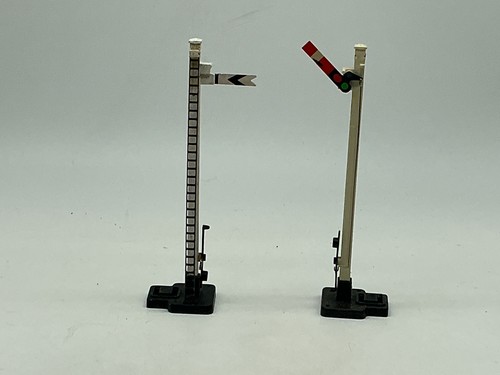 A22 two hornby signals layout - a22,