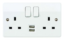 MK K2744 Twin Double 2 Gang Switched  Socket with 2 x USB Sockets Plug DP