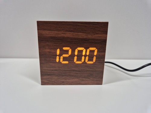 Walnut click clock led - click,