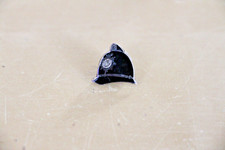 POLICE HELMET LAPEL PIN BADGE.
