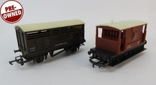 OO Gauge Hornby 2x Wagons - BR