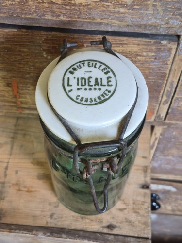 Vintage french green glass jar - green,