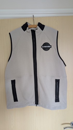 White gymshark fleece gilet - gymshark,