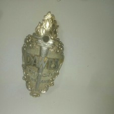 VINTAGE BADGE DAWES HEADLOCK