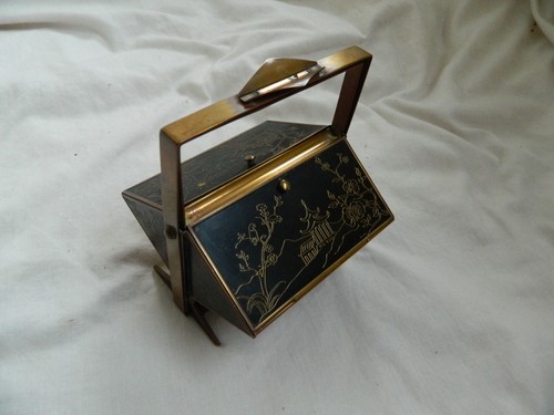 Vintage brass oriental - vintage,