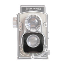 Unclipped lens hood with B36
