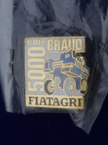 Rare top pin vintage - rare, top++