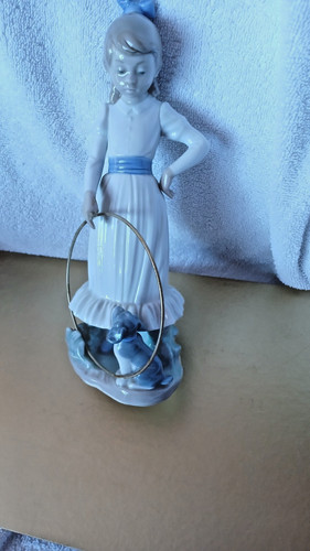 Lladro nao tall girl - 9",