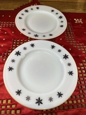Pyrex black snowflake dinner - pyrex,