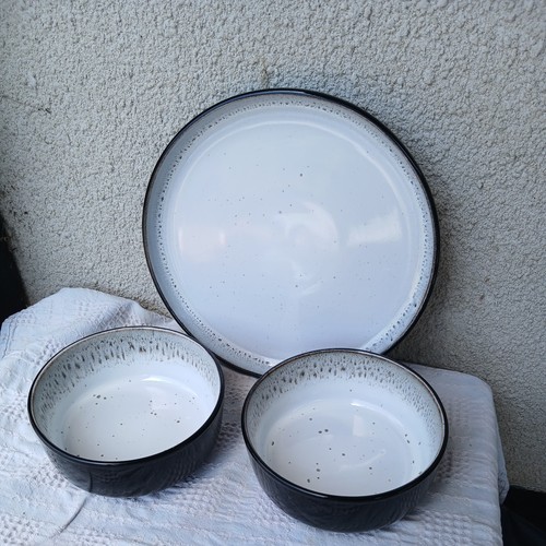 Bowls and one - 2, plate
