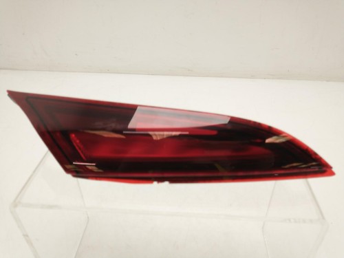 Insignia passenger tail light - insignia,