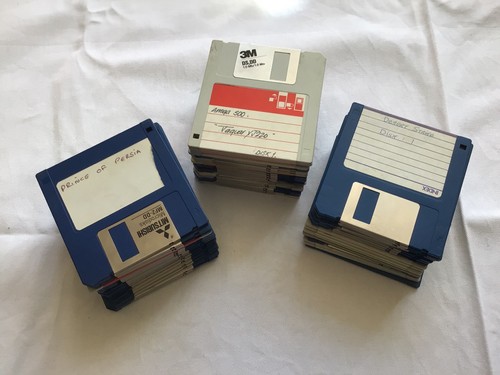 Amiga disks with games - amiga,