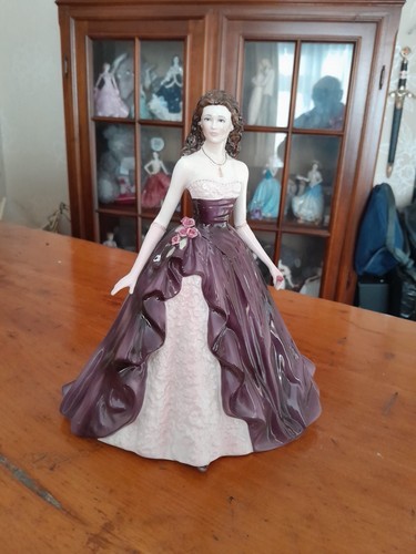 Royal worcester figurine - royal,
