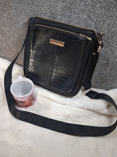 River island black - river, croc