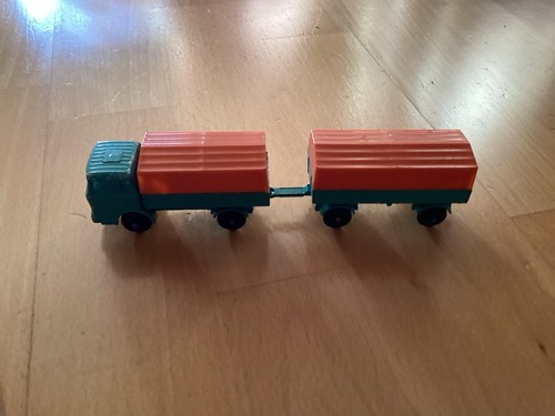 Matchbox mercedes truck 1 - mercedes, no