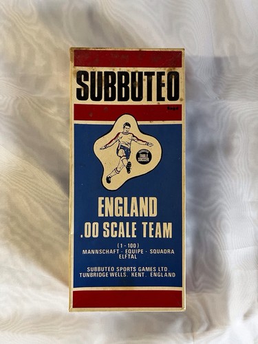 Subbuteo table football team - table,