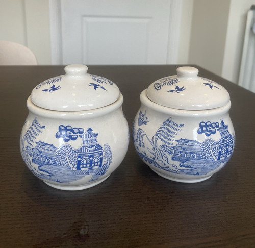 Blue white glossy ceramic - 2x,