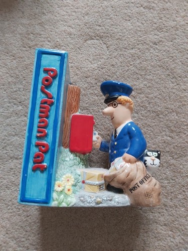 Postman pat bookend - pat, porcelain