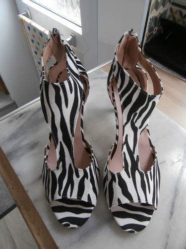 Ladies zebra print stiletto - zebra,