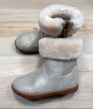 Ugg Jodie Li Boots 8 Kids/ Girls Metallic Gold  (7-8 best) Shearling Insulated