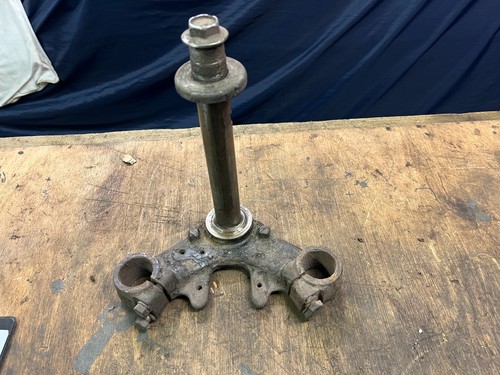 Yamaha dt175 lower yoke - yamaha,