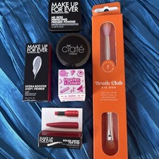 Make Up For Ever Bundle New