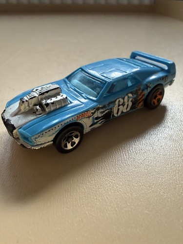 2010 hot wheels ford - hot,