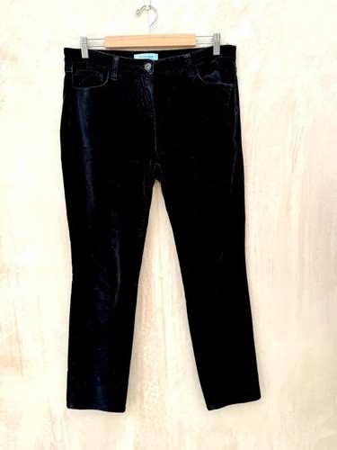 Dickins jones size 14 - &, black