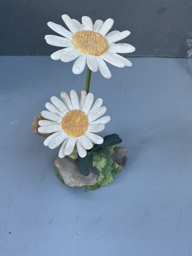 Boehm flower sculpture bone - boehm,