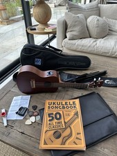 Laka VUC50  Concert size