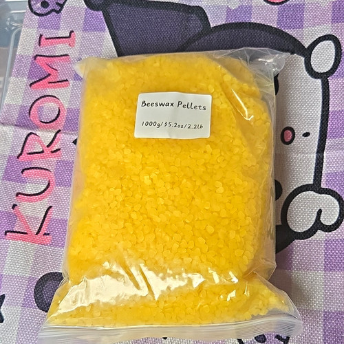 Yellow beeswax - yellow,