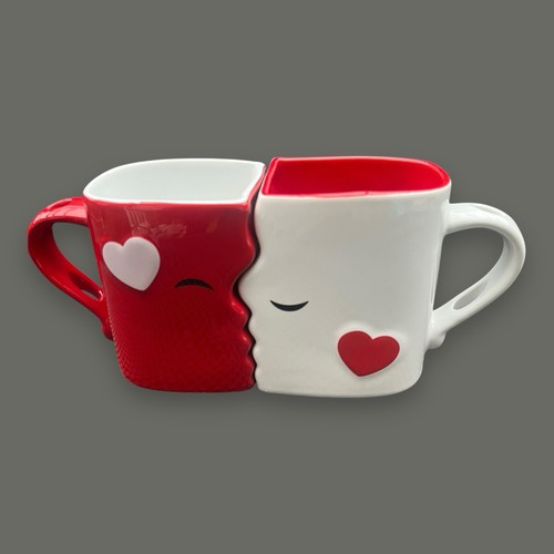Ceramic red white kissing - red, &
