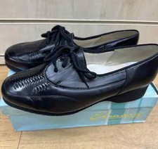 Elmdale Hilda Ladies Vintage