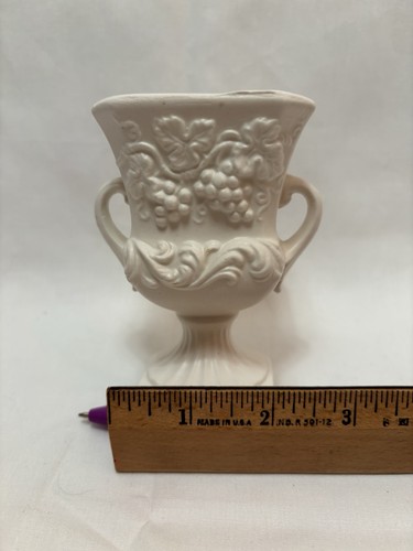 Grecian roman style urn vase - roman,