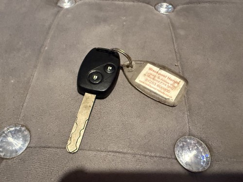 Used honda button remote car - 2,