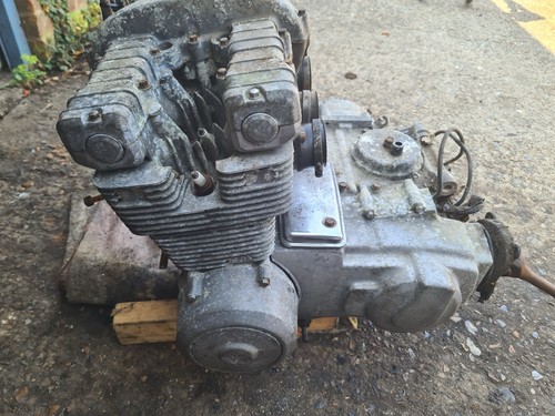 Kawasaki gt550 kz550g engine - kawasaki,