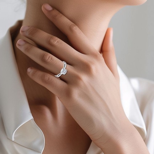 Solid 18k white gold round - white,
