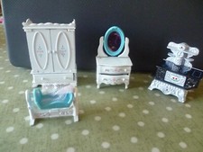 vintage MATEL littles dolls house  metal bedroom set plus range cooker